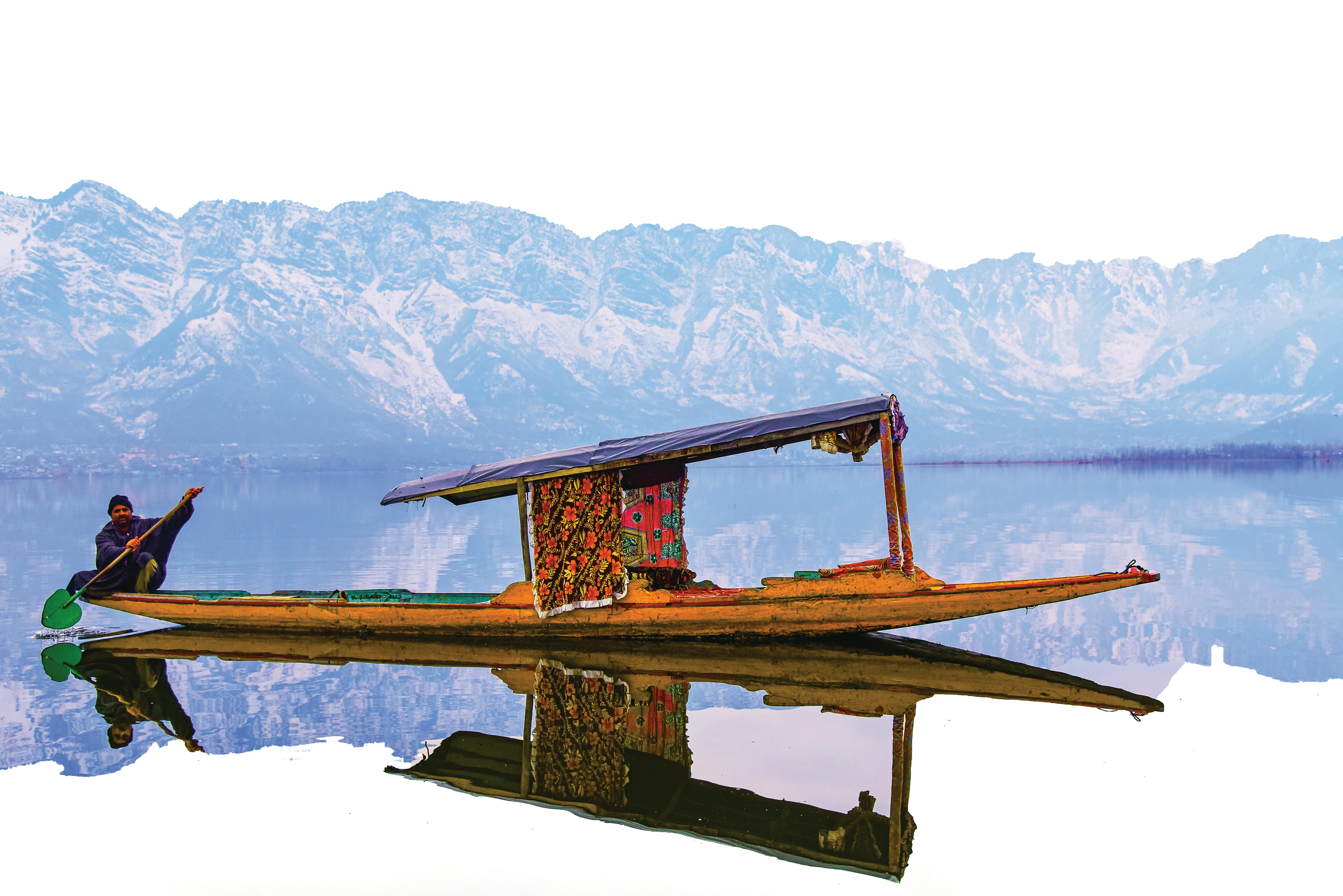 Dal Lake Houseboat Stay